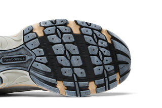 New Balance 530 Vintage Silver Metallic Moonbeam