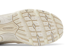 New Balance 530 Moonbeam Raw Cashew Raincloud