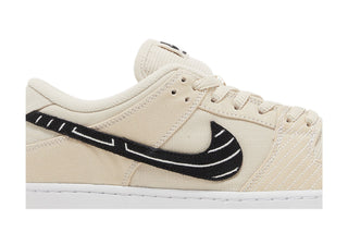 SB Dunk Low Albino & Preto