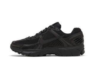Nike Zoom Vomero 5 Triple Black