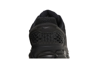 Nike Zoom Vomero 5 Triple Black