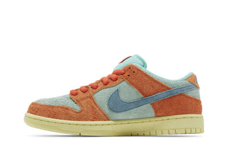 SB Dunk Low Orange Emerald Rise