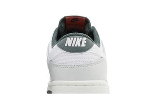 Dunk Low Retro SE Photon Dust Vintage Green