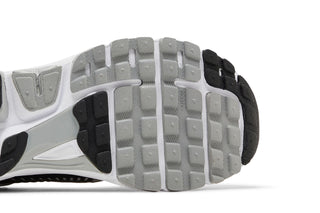 Nike Zoom Vomero 5 Metallic Silver Black