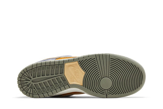 SB Dunk Low Light Carbon Monarch