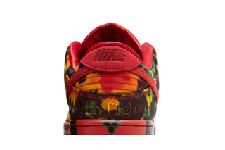 SB Dunk Low The Wizard of Oz Poppy Field