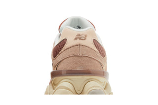New Balance 9060 Sparrow Flat Taupe