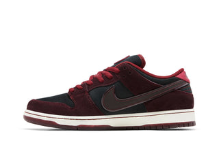 SB Dunk Low Riot Skateshop