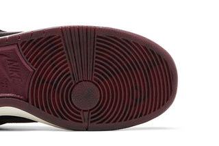 SB Dunk Low Riot Skateshop