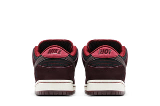 SB Dunk Low Riot Skateshop