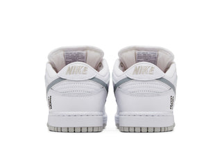 Nike SB Dunk Low Supreme 94 White Metallic Silver