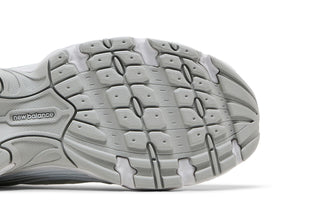 New Balance 530 Silver Metallic Polka Dots