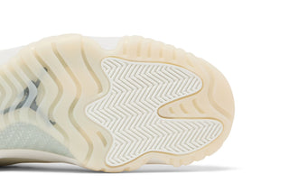 Jordan 11 Retro Pearl
