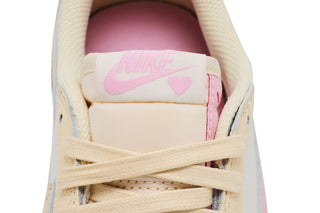 Jordan 1 Retro Low OG SP Travis Scott Shy Pink