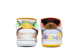 SB Dunk Low Street Hawker