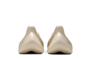 Adidas Yeezy Foam RNNR Sand