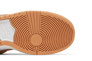 SB Dunk Low Pro ISO Light Cognac