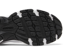 New Balance 530 White Black Details